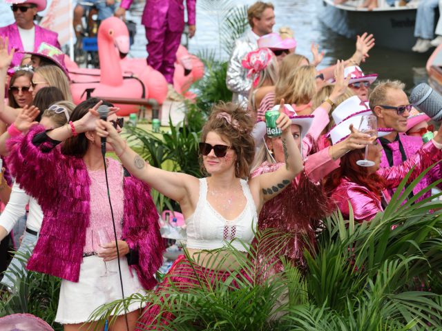 Meezingers en spektakel – beeld 17