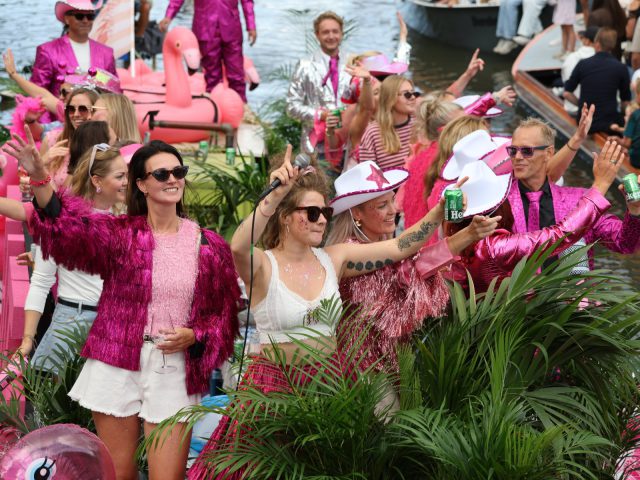 Meezingers en spektakel – beeld 18