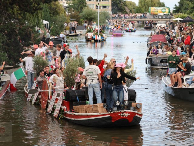 Meezingers en spektakel – beeld 25