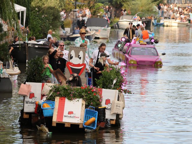 Meezingers en spektakel – beeld 26