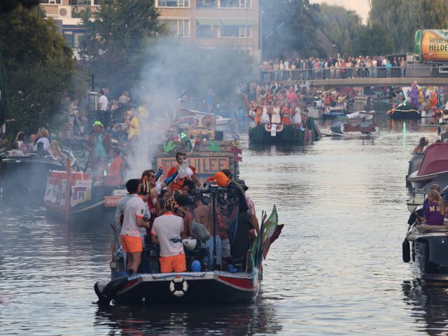 Meezingers en spektakel – beeld 57