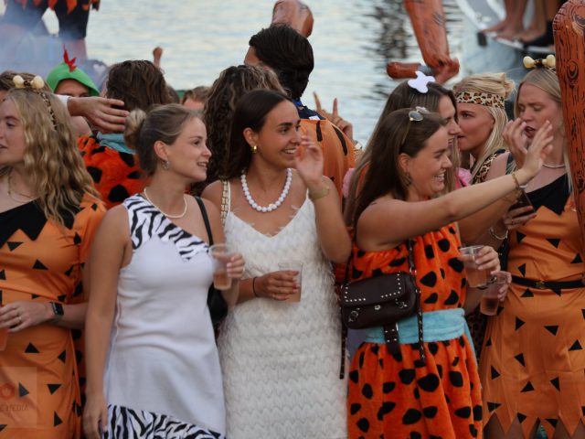 Meezingers en spektakel – beeld 63