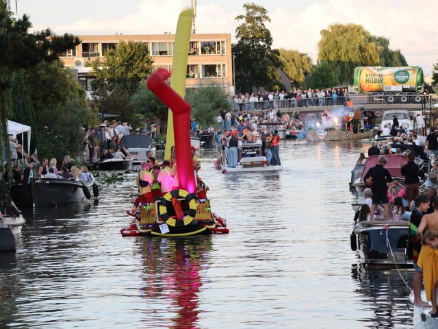 Meezingers en spektakel – beeld 75